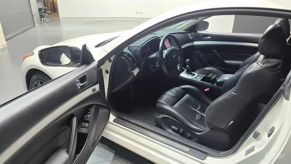 Infiniti G