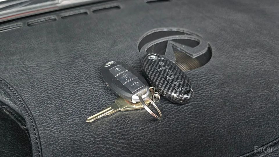 Infiniti G