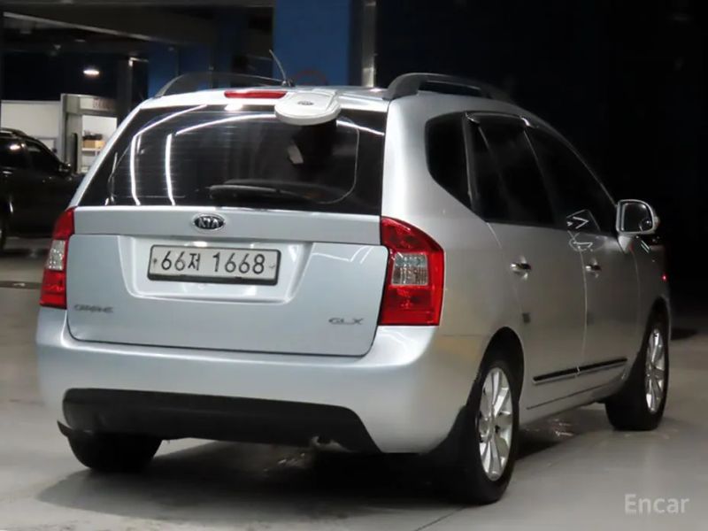 Kia Carens