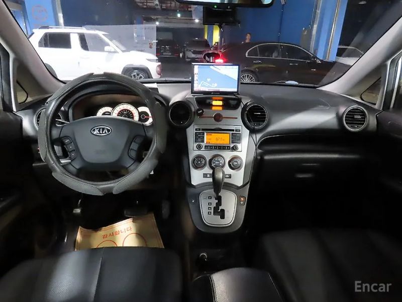 Kia Carens