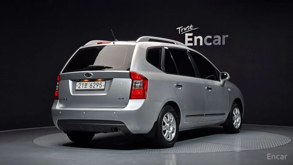 Kia Carens