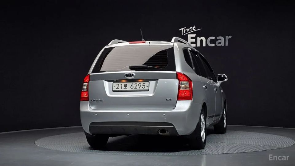 Kia Carens