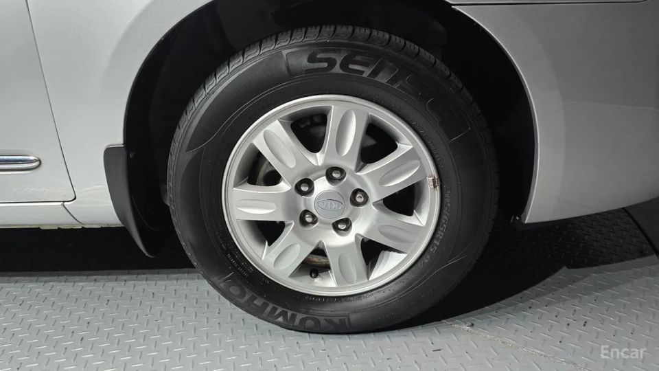 Kia Carens
