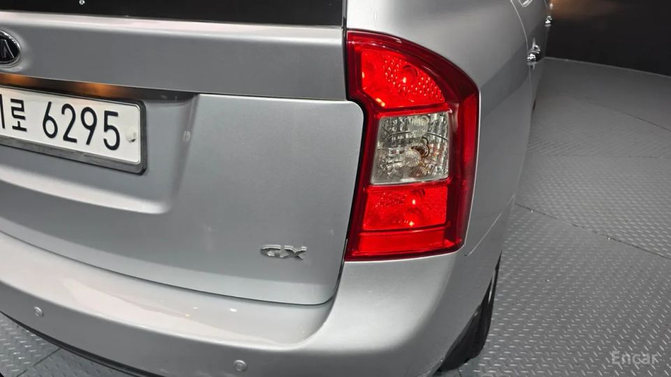 Kia Carens