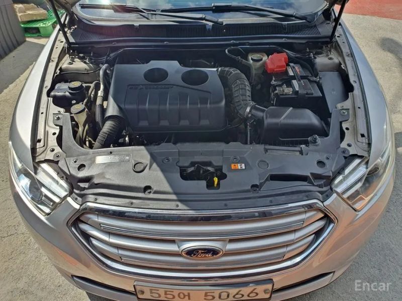 Ford Taurus
