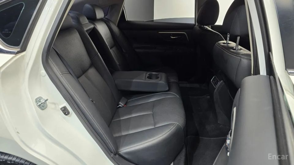 Nissan altima