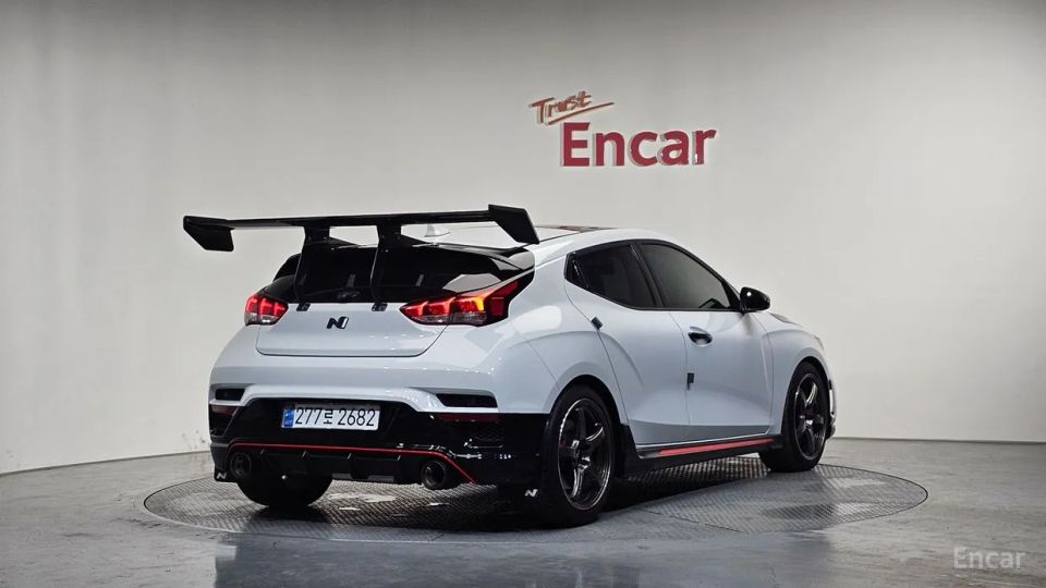 Hyundai Veloster