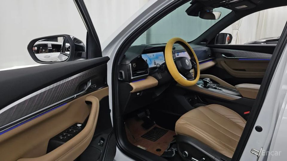 Renault-KoreaSamsung Grand Koleos