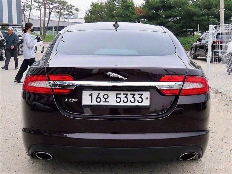 Jaguar xf