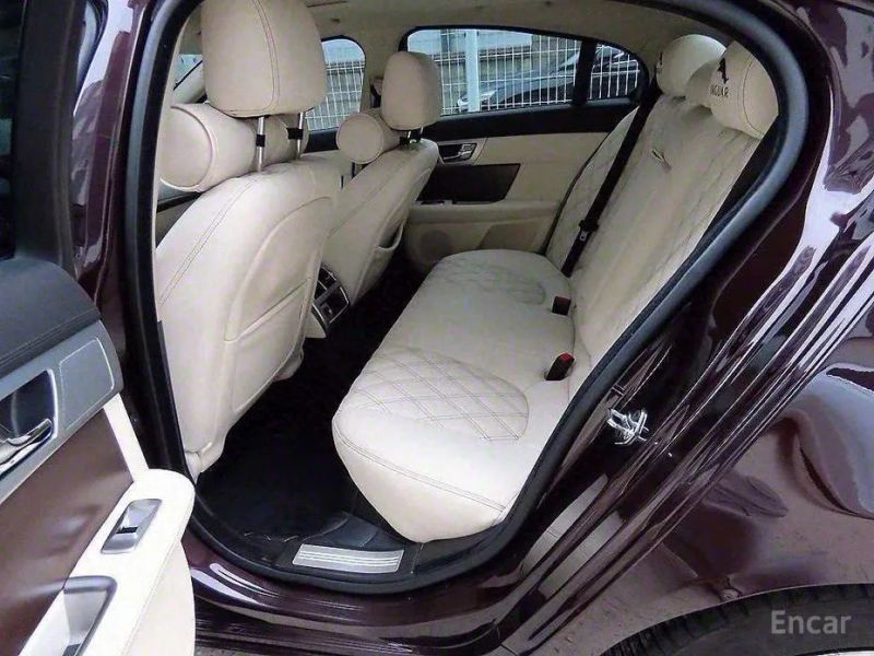 Jaguar xf