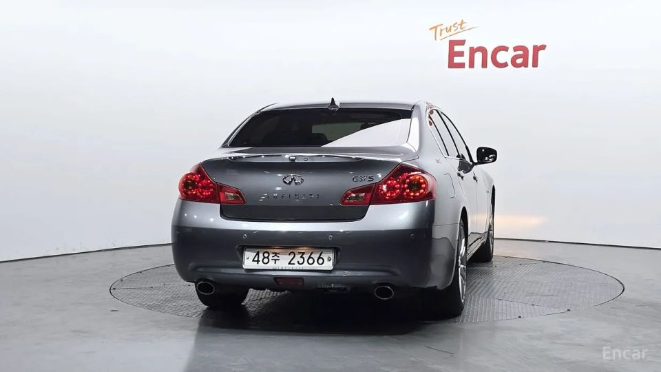 Infiniti G