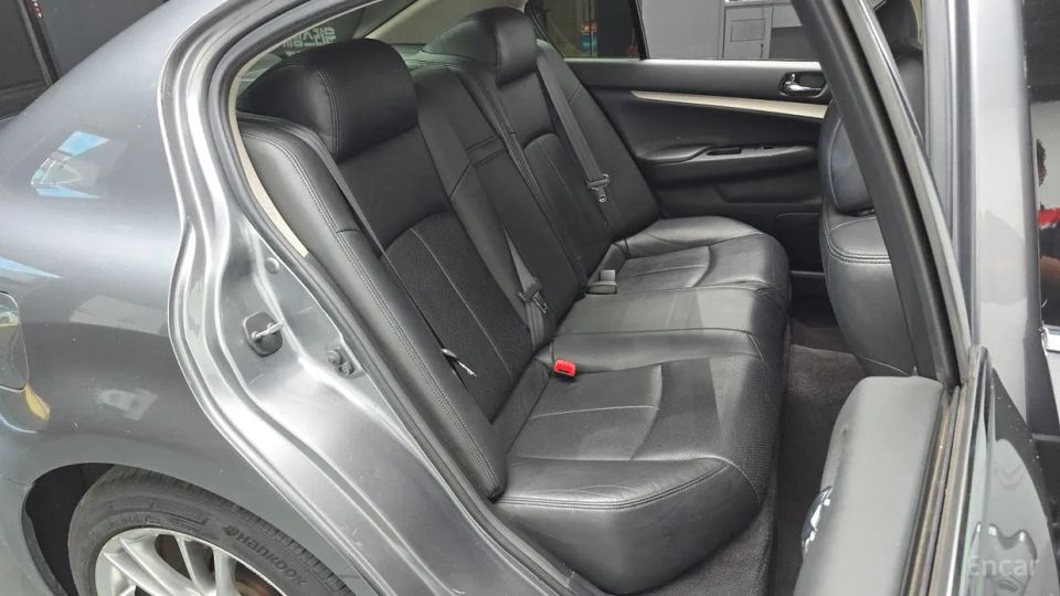 Infiniti G
