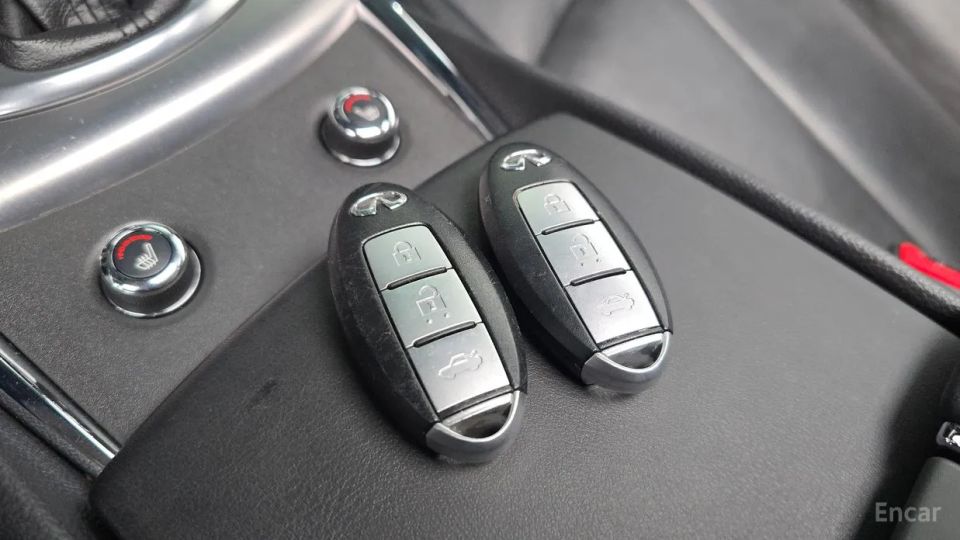 Infiniti G