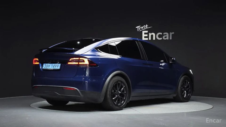 Tesla model-x