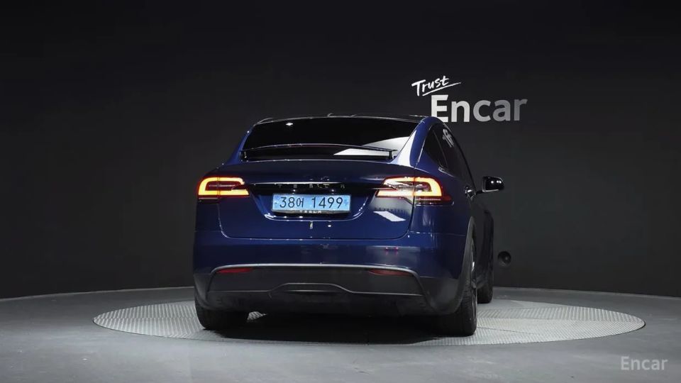 Tesla model-x