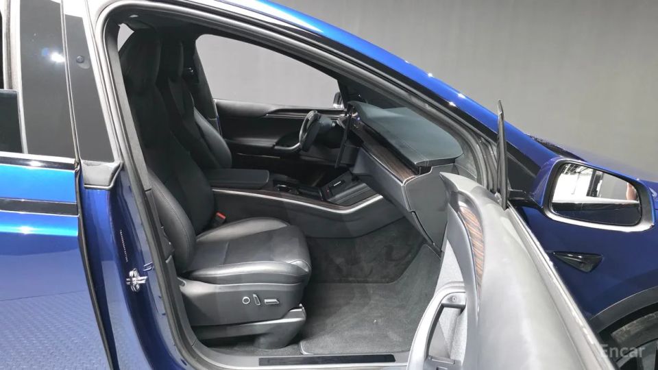 Tesla model-x