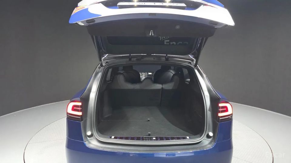 Tesla model-x