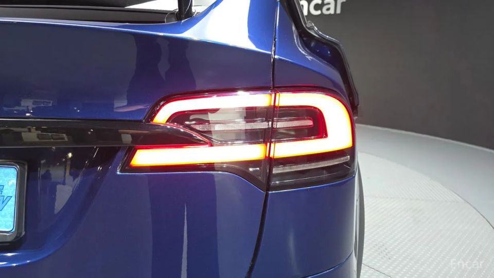 Tesla model-x