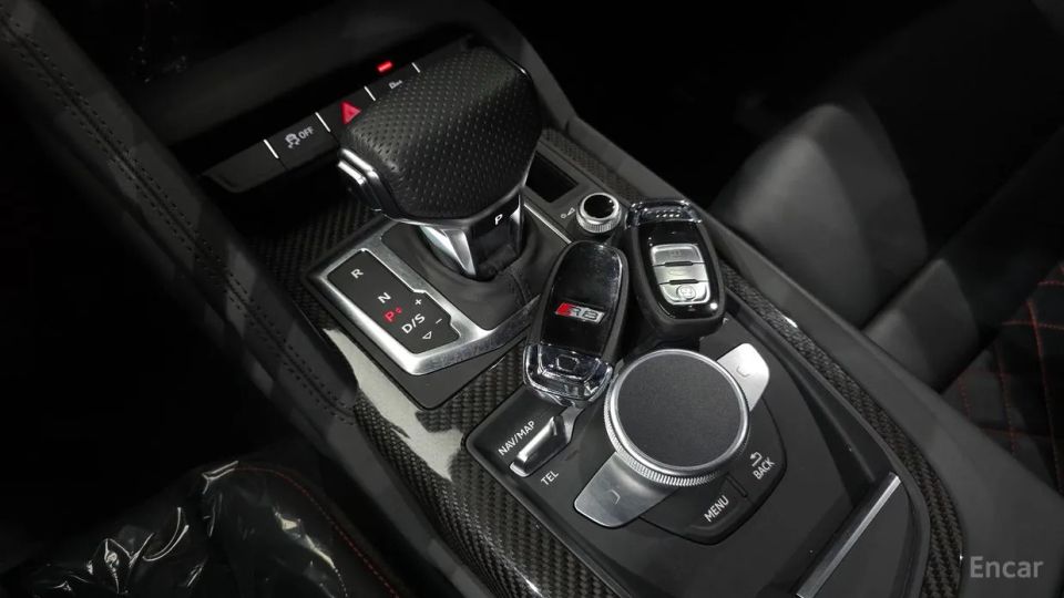 Audi R8