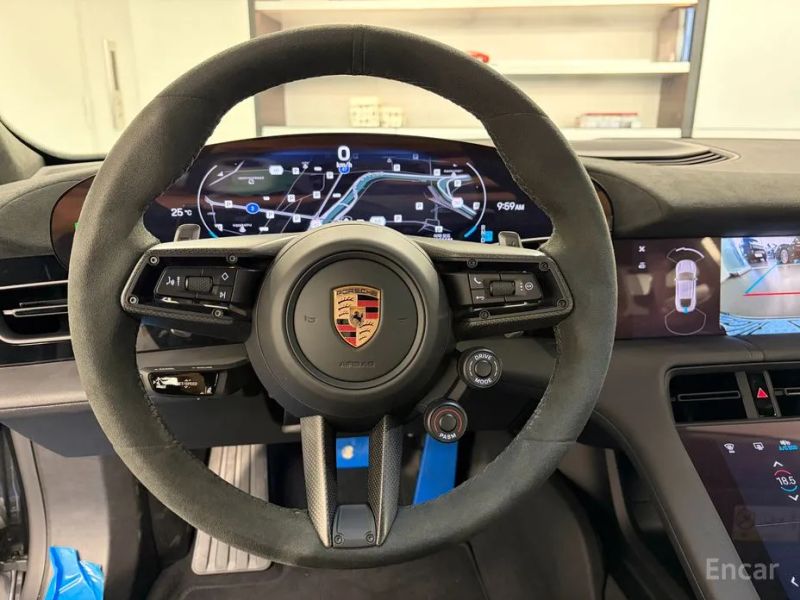 Porsche Taycan