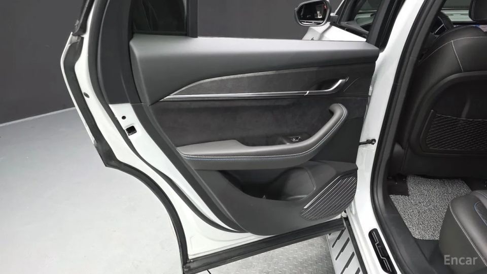 Renault-KoreaSamsung Grand Koleos