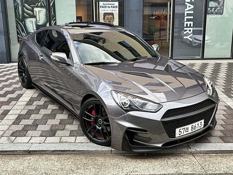 Hyundai Genesis