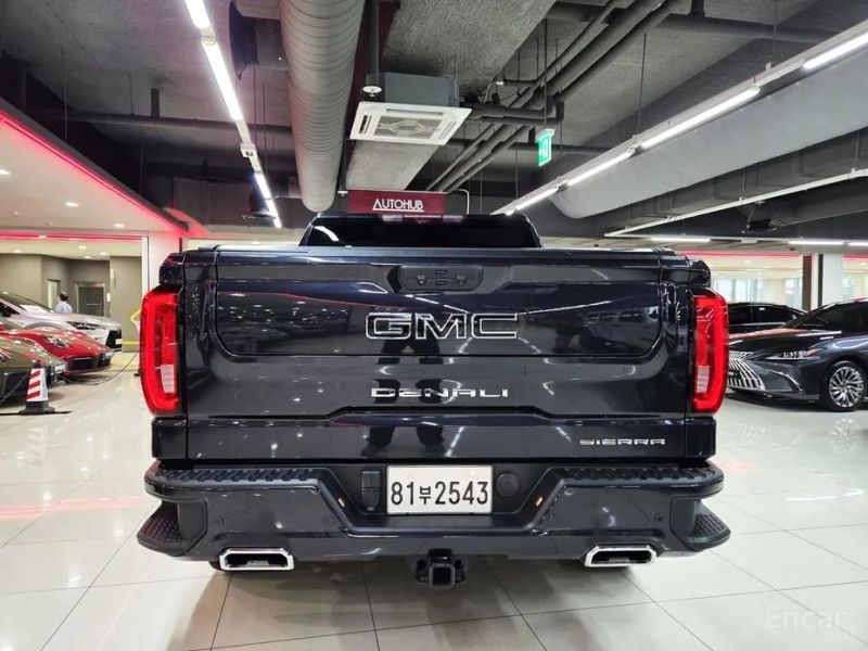 GMC Sierra