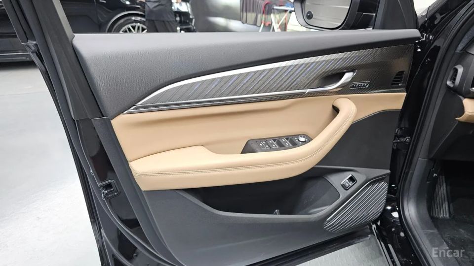 Renault-KoreaSamsung Grand Koleos