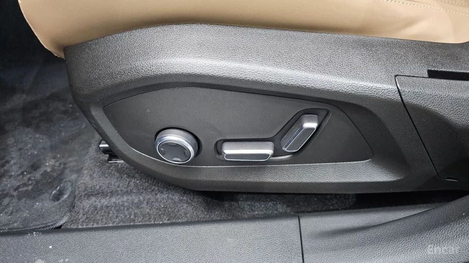 Renault-KoreaSamsung Grand Koleos