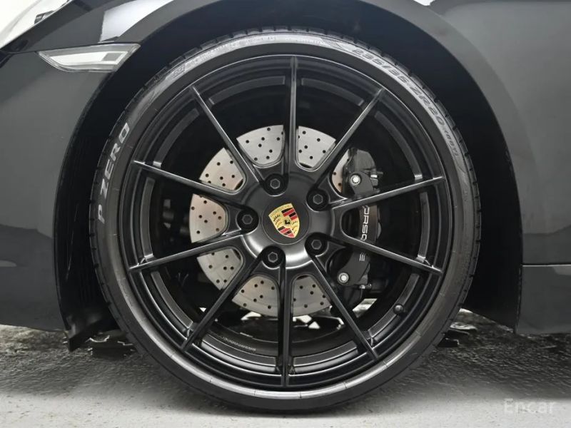 Porsche 718