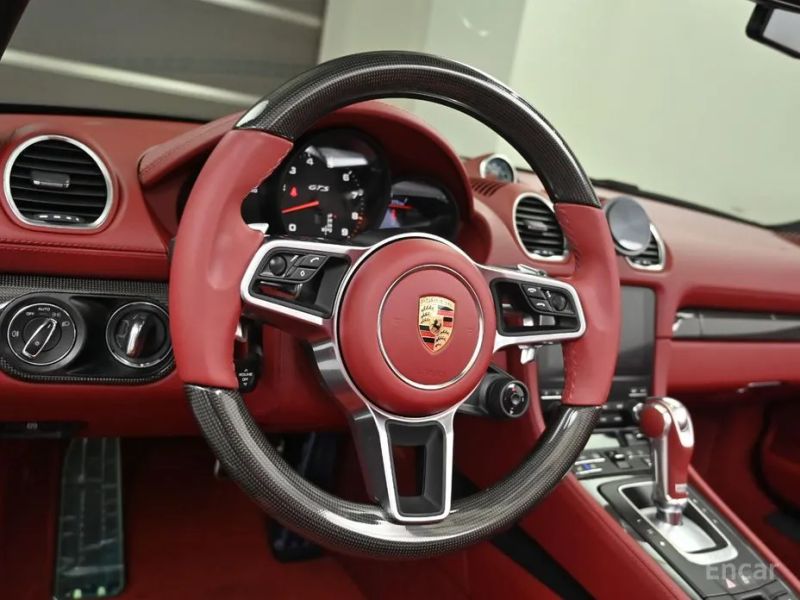 Porsche 718