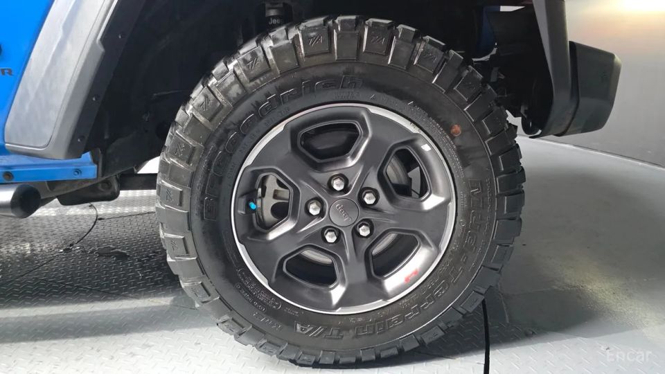Jeep gladiator