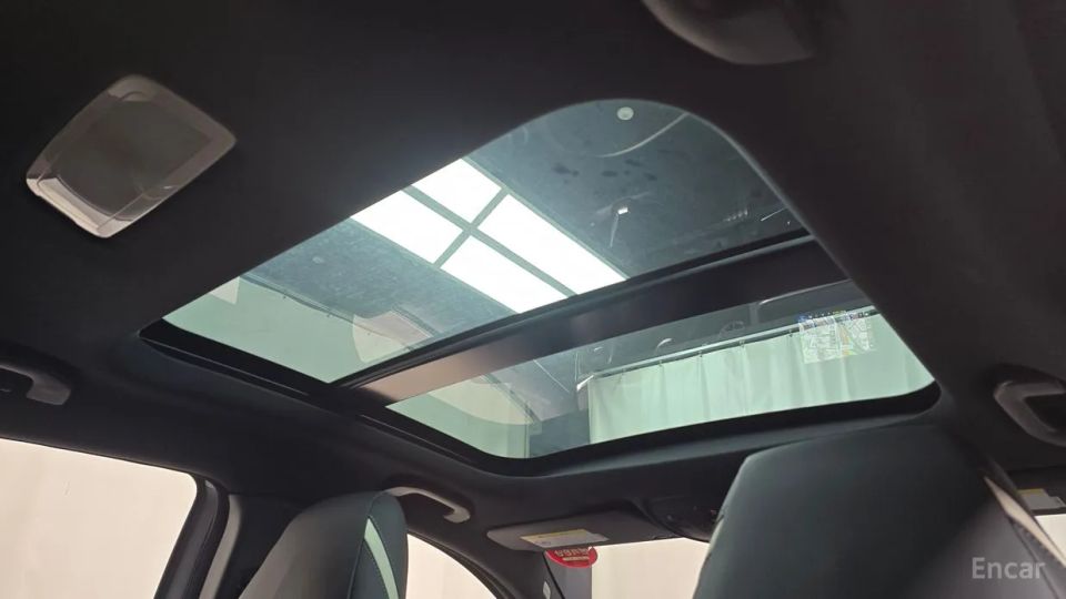 Infiniti Q30