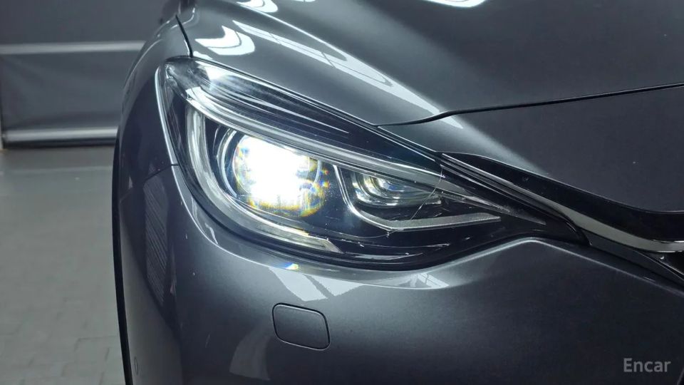 Infiniti Q30