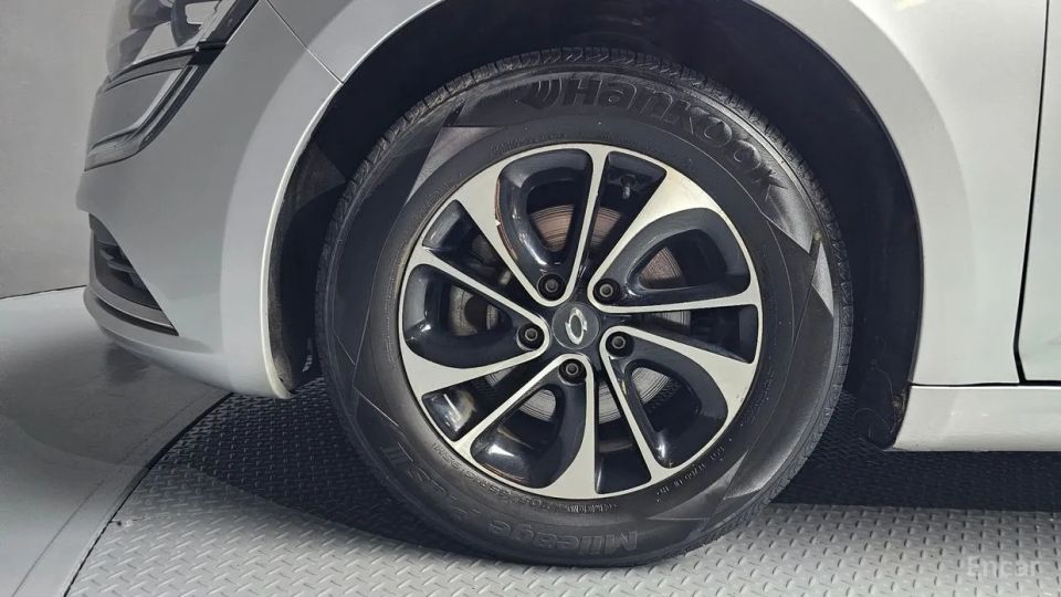 Renault-KoreaSamsung SM6
