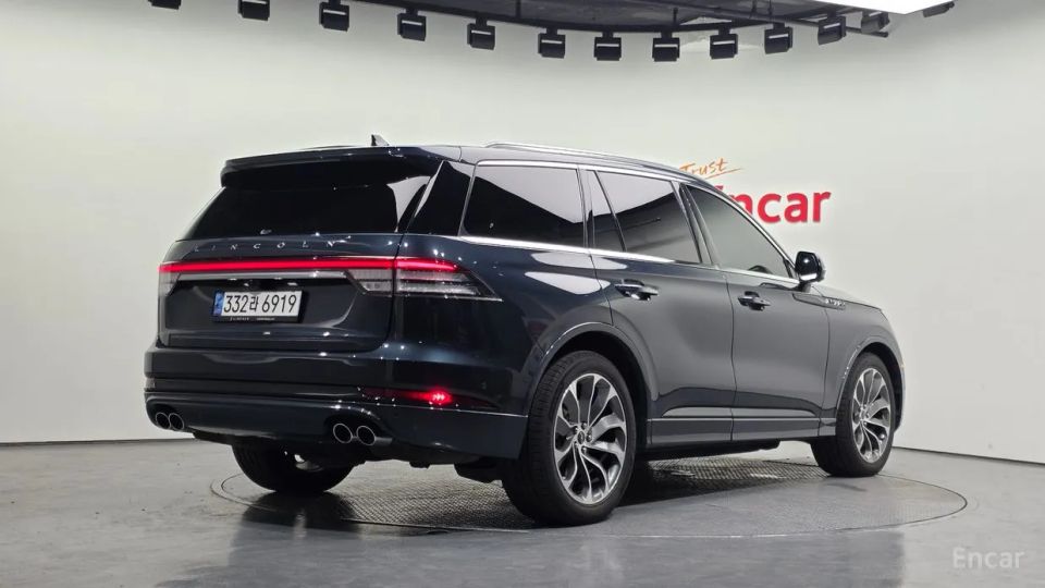 Lincoln Aviator