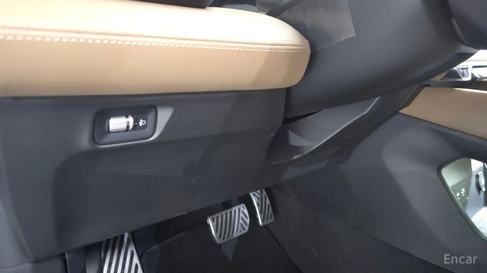 Renault-KoreaSamsung Grand Koleos