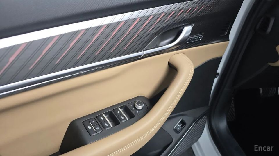 Renault-KoreaSamsung Grand Koleos