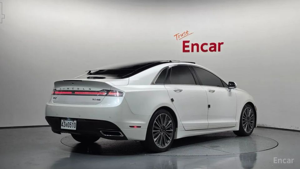 Lincoln MKZ