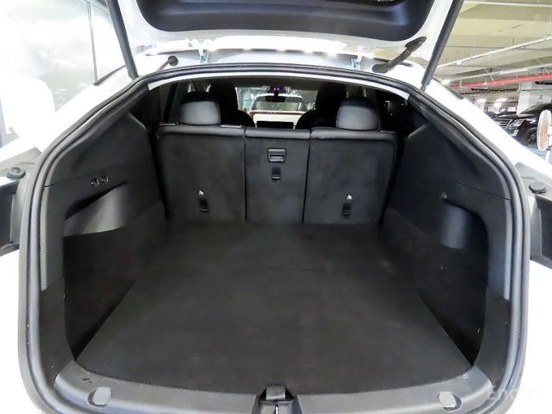 Tesla model-y