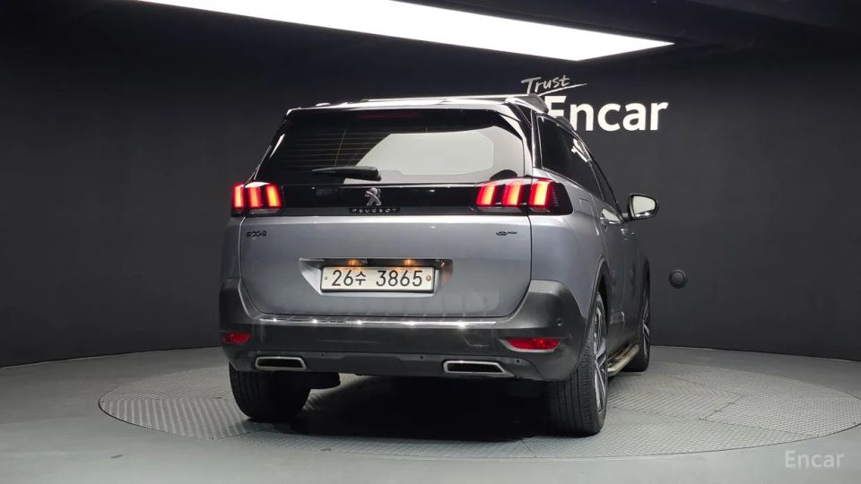 Peugeot 5008