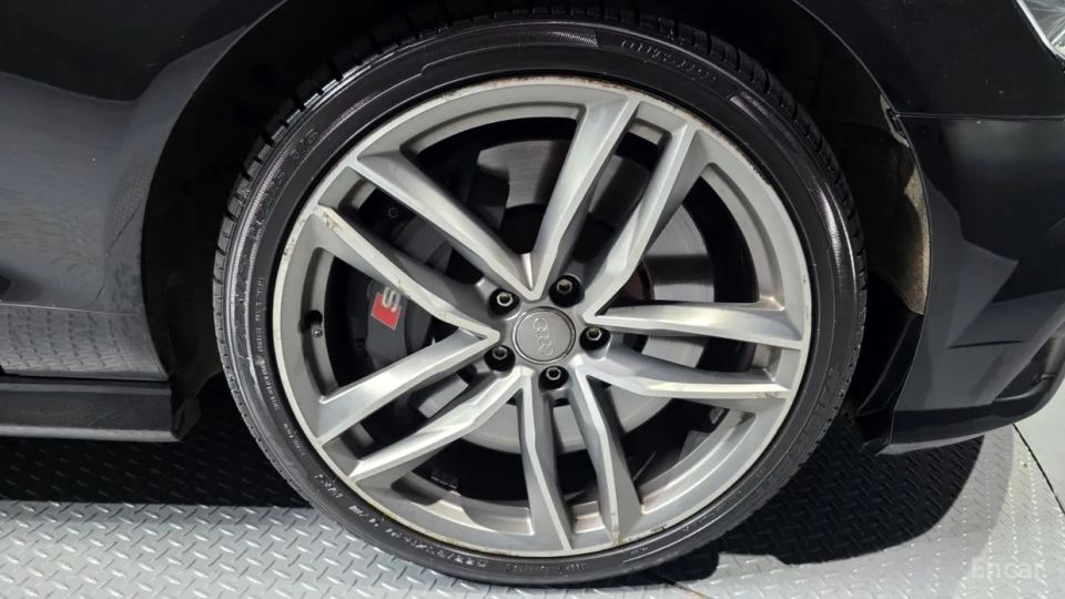Audi S6