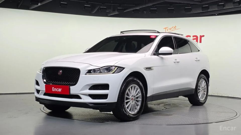 Jaguar F-PACE