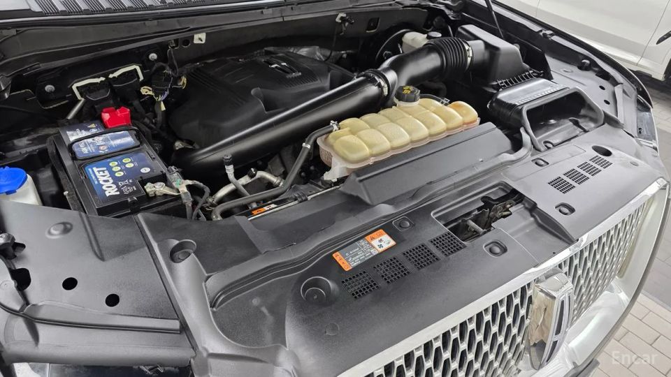 Lincoln Navigator