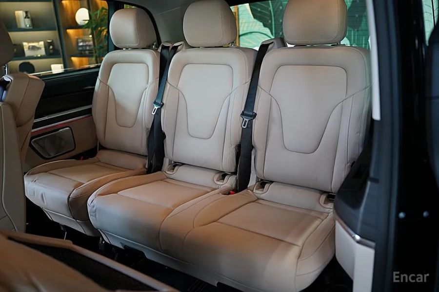Mercedes-Benz V-Class