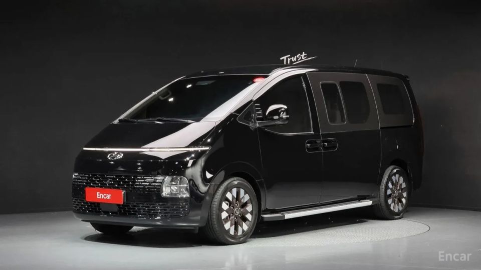 Hyundai Staria
