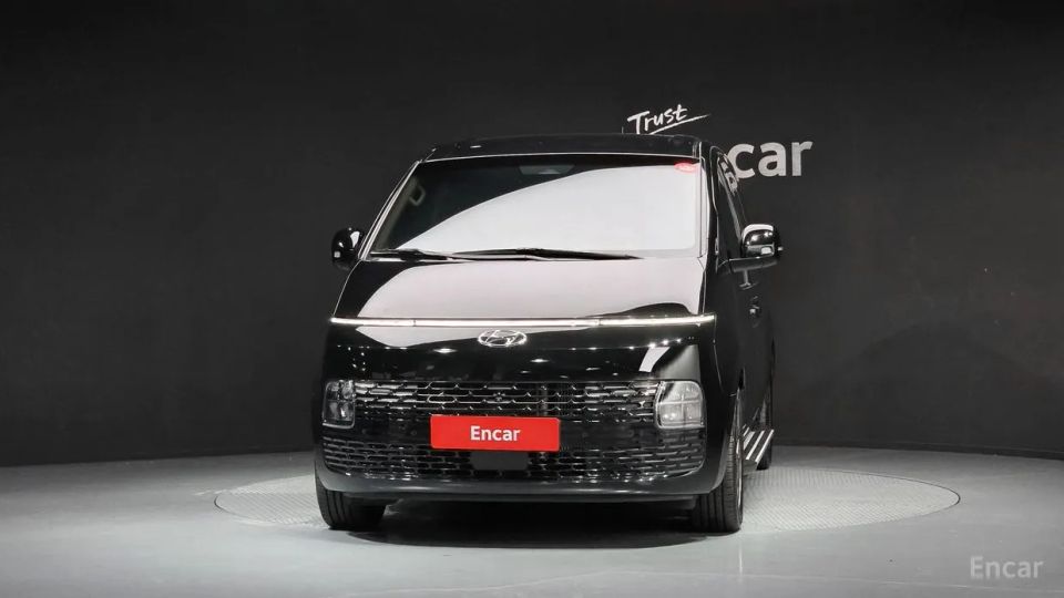 Hyundai Staria