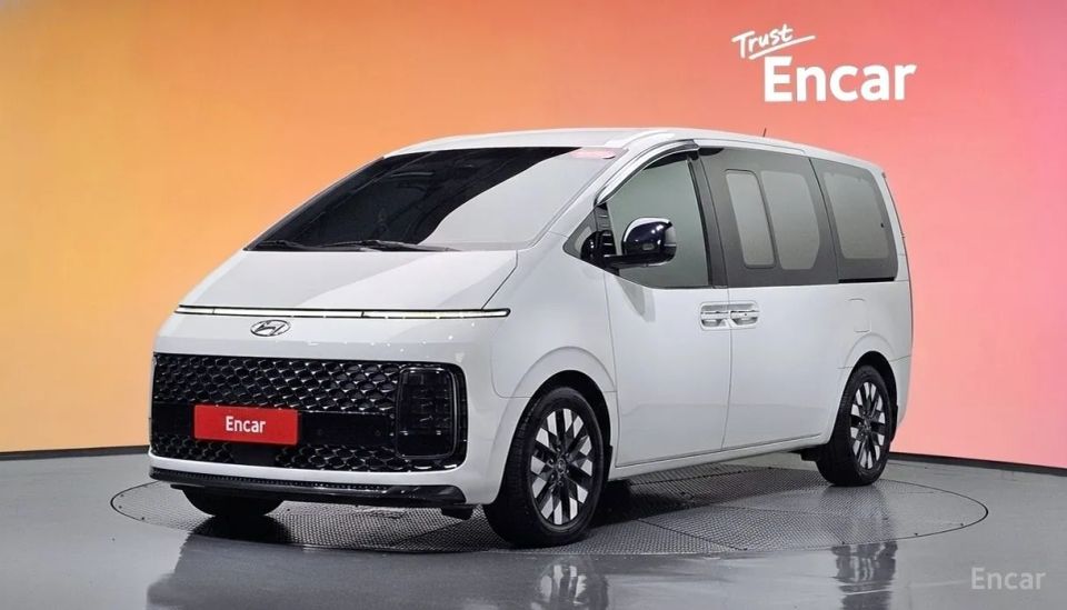 Hyundai Staria