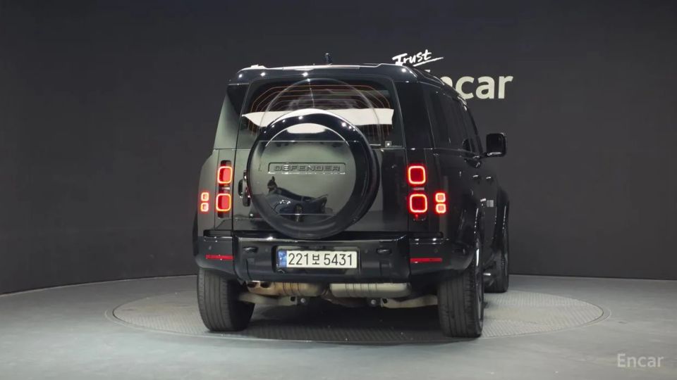 Land Rover Defender