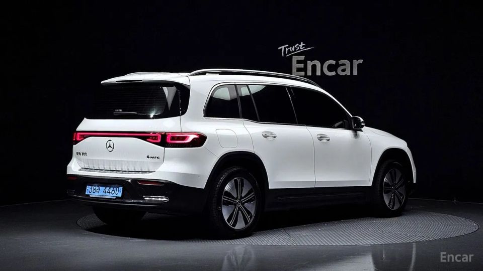 Mercedes-Benz EQB